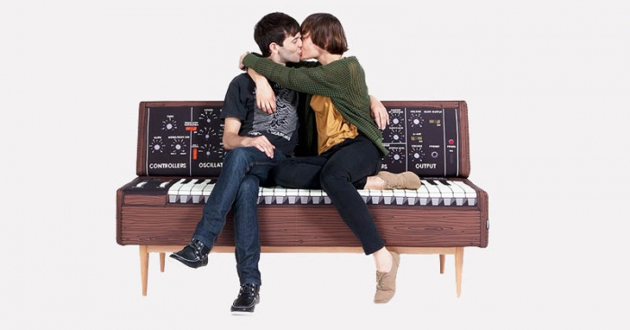 Minimoog sofa