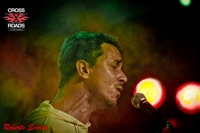 Giuliano Lucarini dal vivo al Crossroads