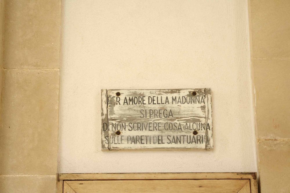 avvertimento a Santa Maria della Scala, Noto antica