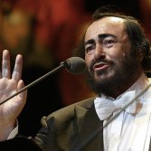 Donald Trump utilizza Pavarotti nella campagna elettorale, ma la famiglia si oppone