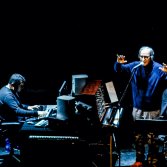Pinaxa e Franco Battiato in un concerto di Joe Patti's Experimental Group