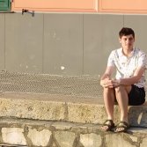 Tutte le foto di un Pietro Mio balneare per concessione dell'artista