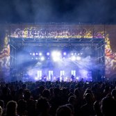 Una galassia di stelle per le strade di Genova: apri il concerto de I CANI al Balena Festival con PEZZONI