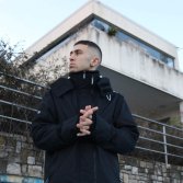 6occia scava la pietra