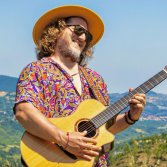 Martin Navello ha attraversato l’oceano per trovare la sua voce