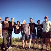 Enrico Molteni con i Fargo e i Van Pelt all'Hana Bi di Marina di Ravenna, 14 agosto 2014. Chris Leo è quello con le gambe per aria