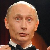 russia, Vladimir Putin vieta il playback in Russia: 100mila euro di multa per chi suona in playback senza dichiararlo