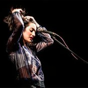 live, Il live report della tappa di Prato del #Manualedistruzionetour di Levante a cura di Giulia Falzea