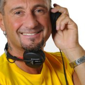 radio deejay, Dj Giusppe Radio 105 arrestato finto poliziotto