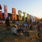furto, Glanstonbury truffa biglietti falsi donna carcere