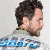 top 2015, jovanotti è l'artista che ha venduto più dischi nel 2015