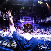 club, dj club