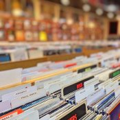 mercato discografico, vynil shop, negozio di dischi