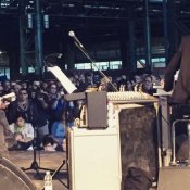 spettacolo, Baricco e Bianconi durante il reading, dalla pagina Facebook di Francesco Bianconi