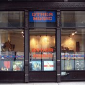negozio dischi, via othermusic.com