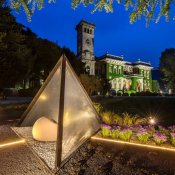 copertina, L'opera realizzata in omaggio a The Dark Side of the Moon dei Pink Floyd (foto di Luciano Movio)