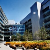polemica, La sede di Sky di Milano Rogoredo