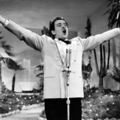 raccolta, Domenico Modugno al Festival di Sanremo 1958 (foto via culturaeculture.it)