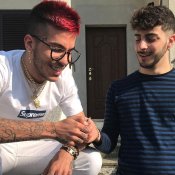 etichette, Sfera Ebbasta e Charlie Charles (foto via Facebook)