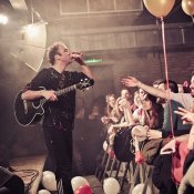 date tour, Joe Victor