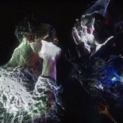 anteprima, Un'immagine del video di Burn the Ground dei Mr Everett