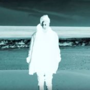 nuovo video, Un'immagine del video di Hopefully, Again dei Malihini