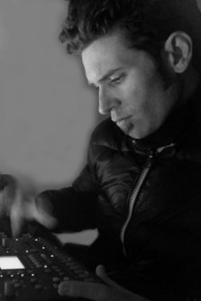 FrancescoPoggianti_fieldsquare.jpg