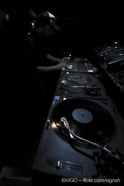 ANDY C + ANDYPOP + ALE G - Brancaleone (RM) - Soundgate Promotion