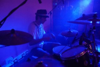 Lory - drums