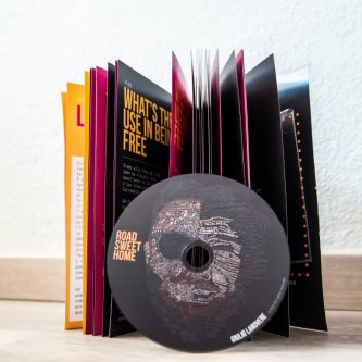 RSH - Booklet + CD + Digital Download + Extra Content