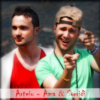 Copertina dell'album Ama e Sorridi, di album Ama e Sorridi