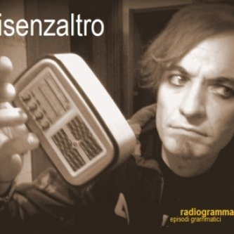 Copertina dell'album RadioGramma - episodi grammatici, di Luisenzaltro