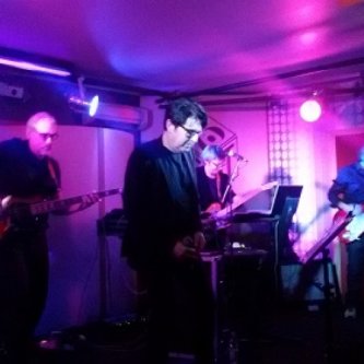 Copertina dell'album Live @ 75 beat, di Garbo e Luca Urbani