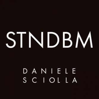 Copertina dell'album STNDBM, di danielesciolla