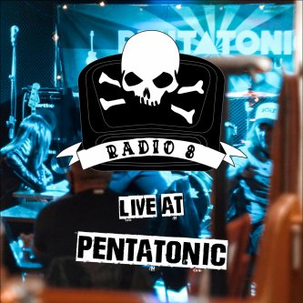 Copertina dell'album Live at Pentatonic, di RADIO 8