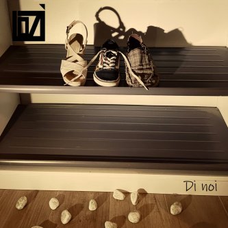 Copertina dell'album Di noi, di Lozì