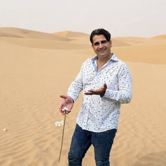 Copertina dell'album Fiore bianco nel deserto, di Alessio Cazzola