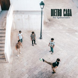 Dietro Casa