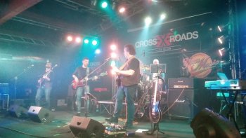 CROSSROADS 4 DI LATO.jpg