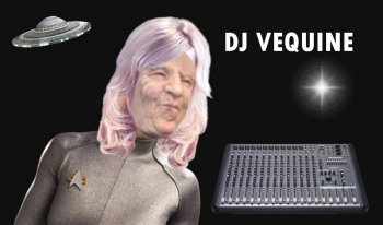 Fratelli Stellari: DJ Vequine, that is to say La Vecchina dell'Aceto.
