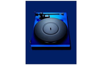 Pro-Ject Debut Carbon Turntable