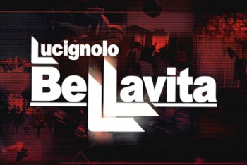 La trasmissione di Italia 1 Lucignolo chiama Rocco di Reset! sperando di trovare un organizzatore di raver illegali. Il resoconto di una telefonata surreale