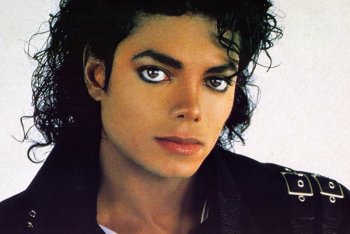 La storia assurda del giorno è quella dei fan di Michael Jackson che hanno vinto una causa per danni morali contro il medico colpevole di omicidio non volontario
