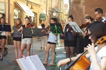 L'orchestra tedesca per le strade di Ravenna