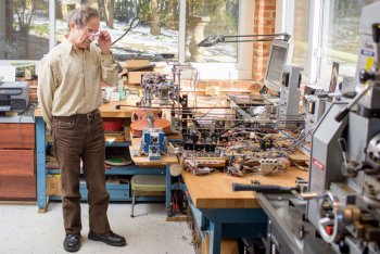 Ro Bow, il robot che suona il violino