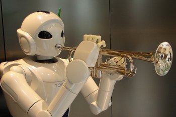 robot suona jazz