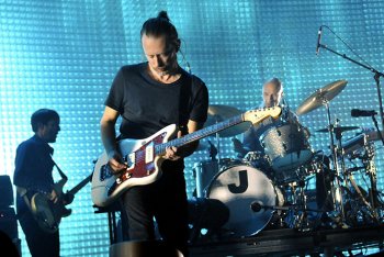 Radiohead live Thom Yorke