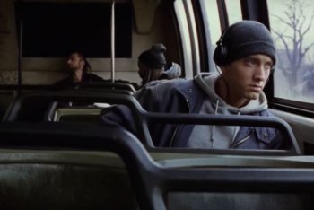 Un'immagine del video di Eminem "Lose Yourself"