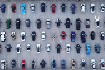 Un'immagine del video "A [For 100 Cars]"