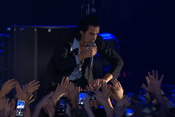 Nick Cave & The Bad Seeds "Distant Sky"